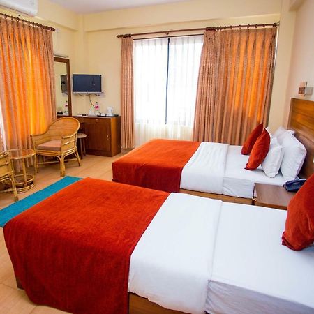Hotel Tara Pokhara Eksteriør billede
