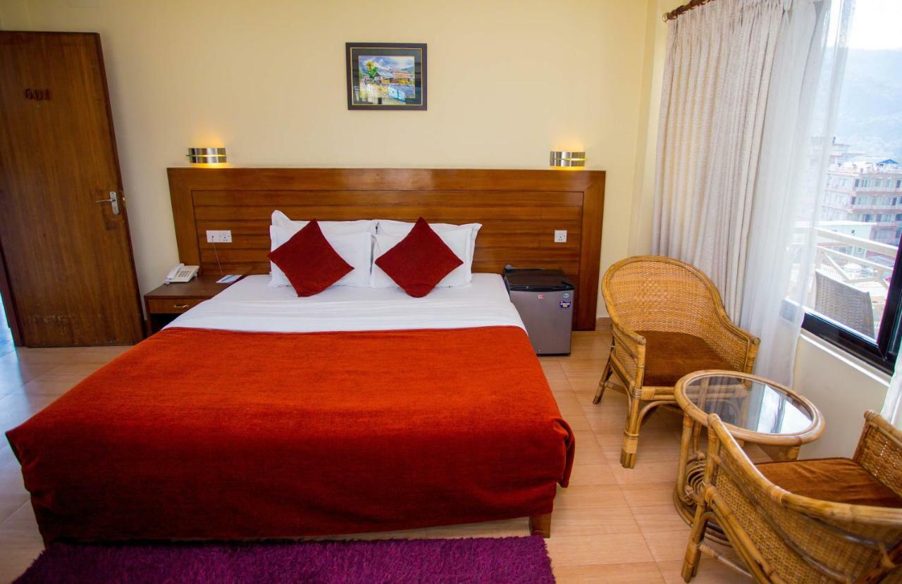 Hotel Tara Pokhara Eksteriør billede