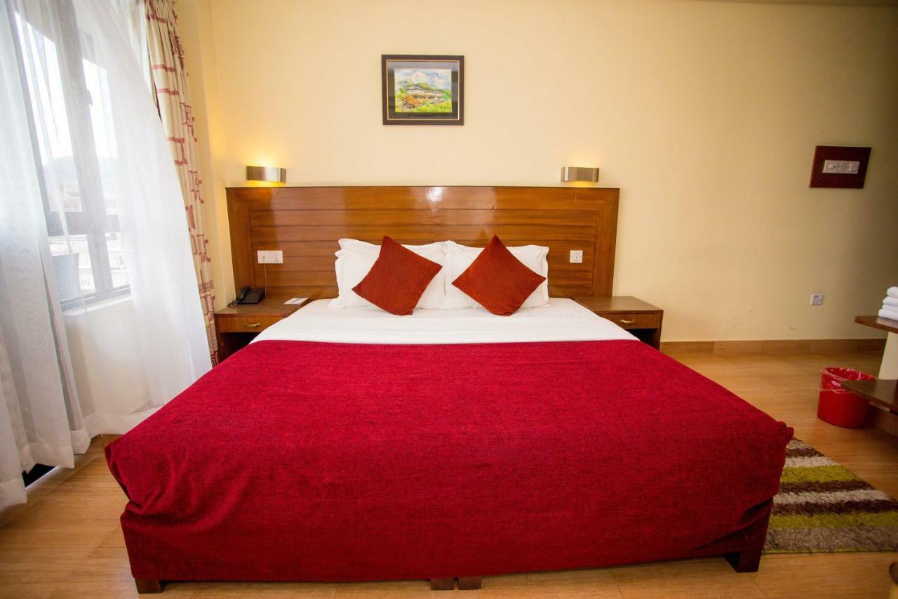 Hotel Tara Pokhara Eksteriør billede
