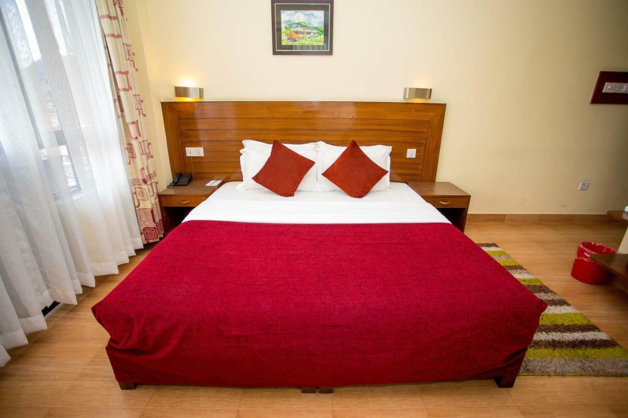 Hotel Tara Pokhara Eksteriør billede