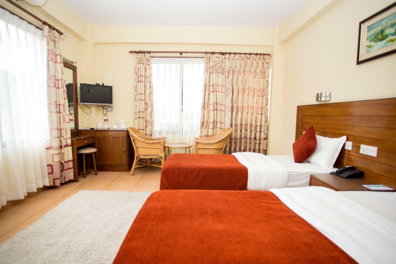 Hotel Tara Pokhara Eksteriør billede